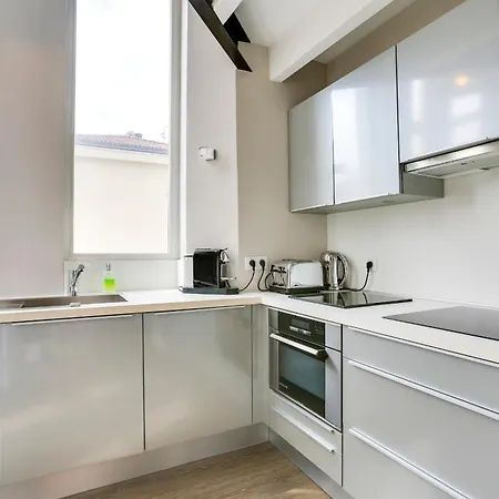 Duplex Chroma - Welkeys Lägenhet *